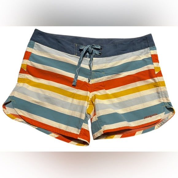 Patagonia Pants - Patagonia Wavefarer 5” Women’s Boardshorts in Surfboard Yellow